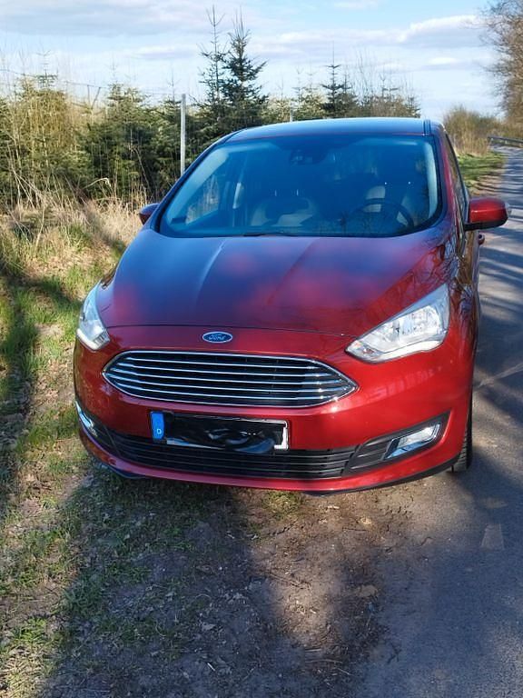 Rot Gebraucht 2015 Ford C-MAX Titanium Van / Kleinbus | 8.600 € (Fairer Preis) - Bild 1/4