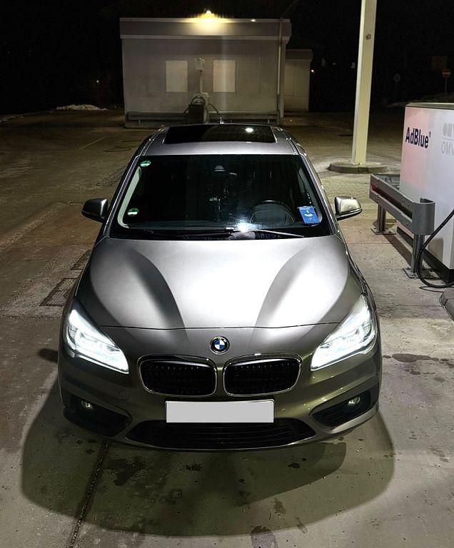 Gebraucht BMW 220 Active Tourer Advantage 192 PS (141 kW) 2015 Van / Kleinbus