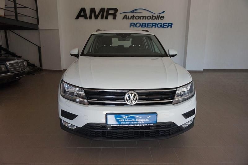 Weiß Gebraucht 2017 VW Tiguan Comfortline SUV | 16.990 € (Guter Preis) - Bild 1/4