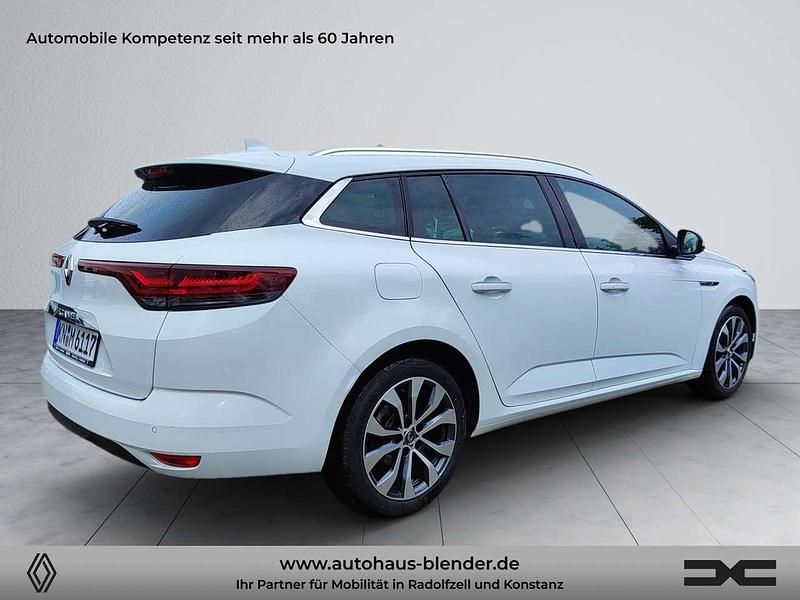 Gebraucht Renault Mégane GrandTour Techno 140 PS (102 kW) 2023 Arktisweiß Kombi
