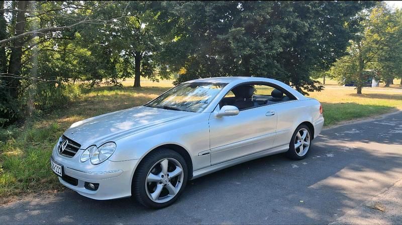 Silber Gebraucht 2008 Mercedes CLK200 Coupé | 3.800 € (Superpreis) - Bild 1/4