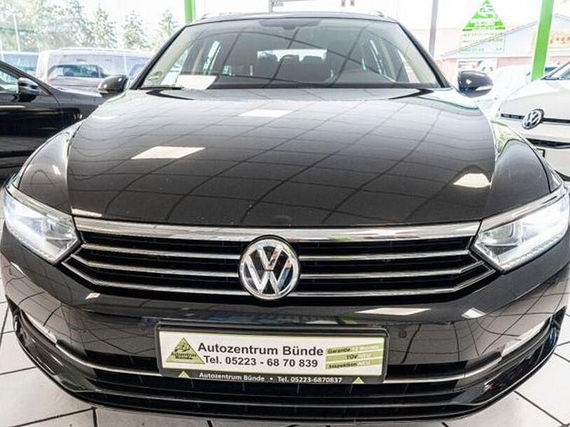Gebraucht VW Passat Comfortline 150 PS (110 kW) 2015 Schwarz Kombi