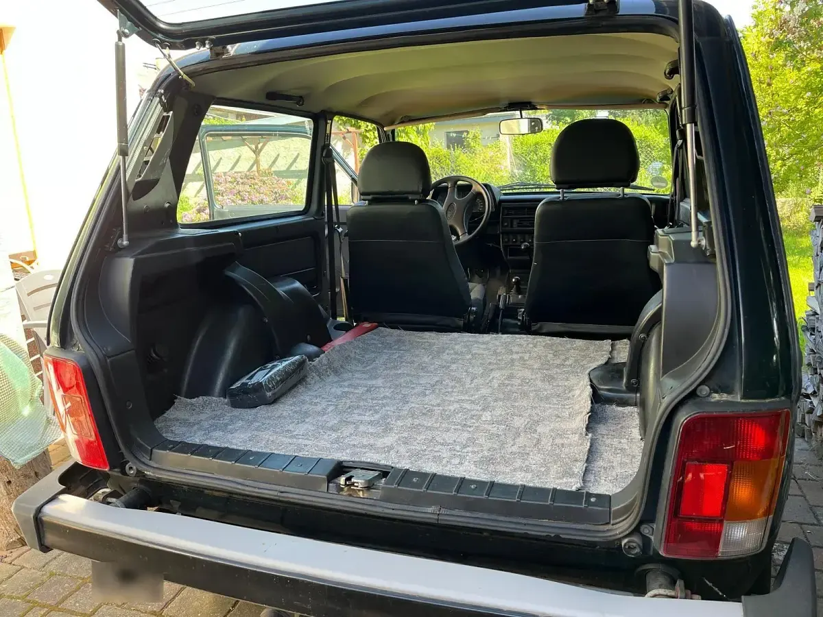 Gebraucht Lada niva 2016 Grün SUV