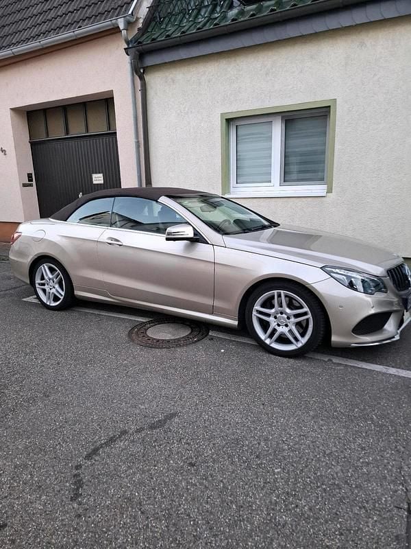 Gold Gebraucht 2014 Mercedes E400 Cabrio | 17.650 € - Bild 1/4