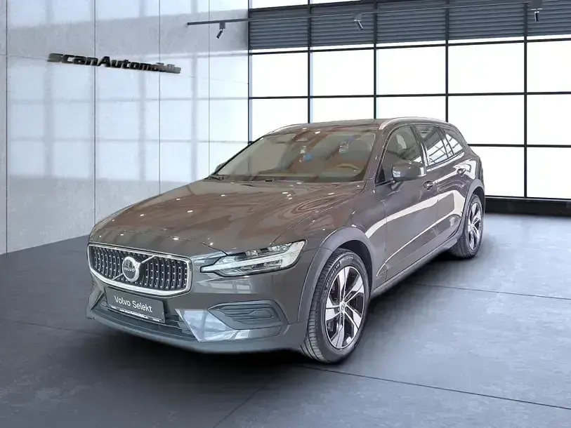 Gebraucht Volvo V60 CC Plus 197 PS (144 kW) 2023 Grau Kombi