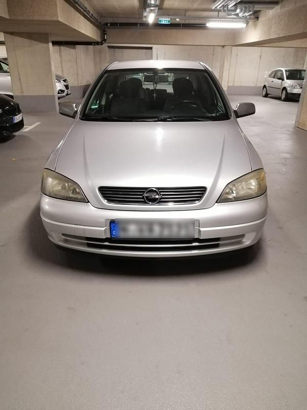 Silber Gebraucht 2003 Opel Astra Limousine | 1.250 € (Guter Preis) - Bild 1/4