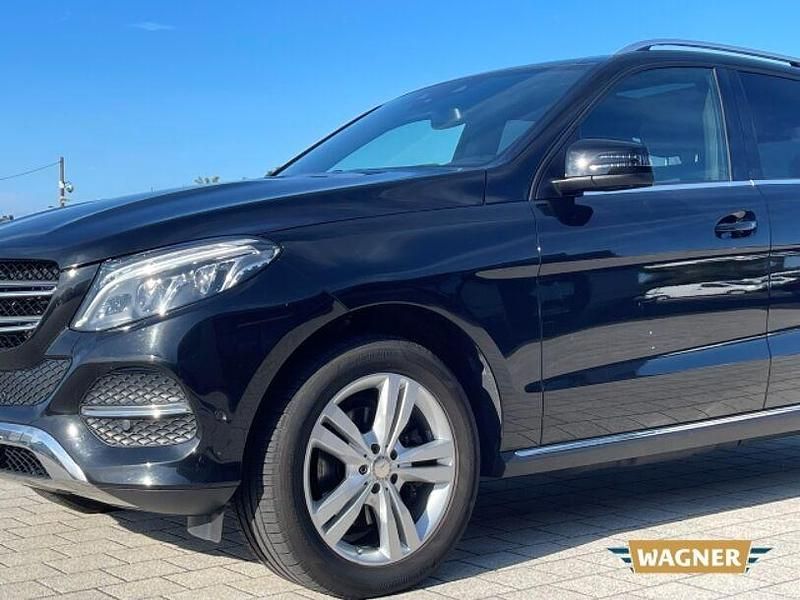 Gebraucht Mercedes GLE350 258 PS (189 kW) 2017 Obsidianschwarz (metallic) SUV