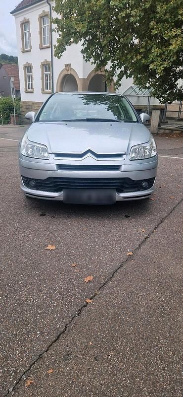 Grau Gebraucht 2005 Citroën C4 Limousine | 1.200 € (Guter Preis) - Bild 1/4