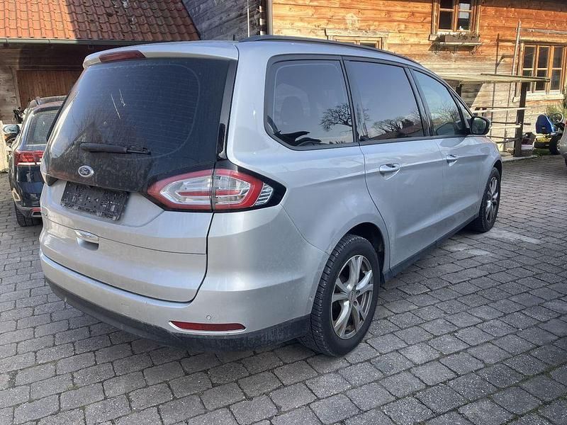 Gebraucht Ford Galaxy Trend 150 PS (110 kW) 2019 Silber Van / Kleinbus