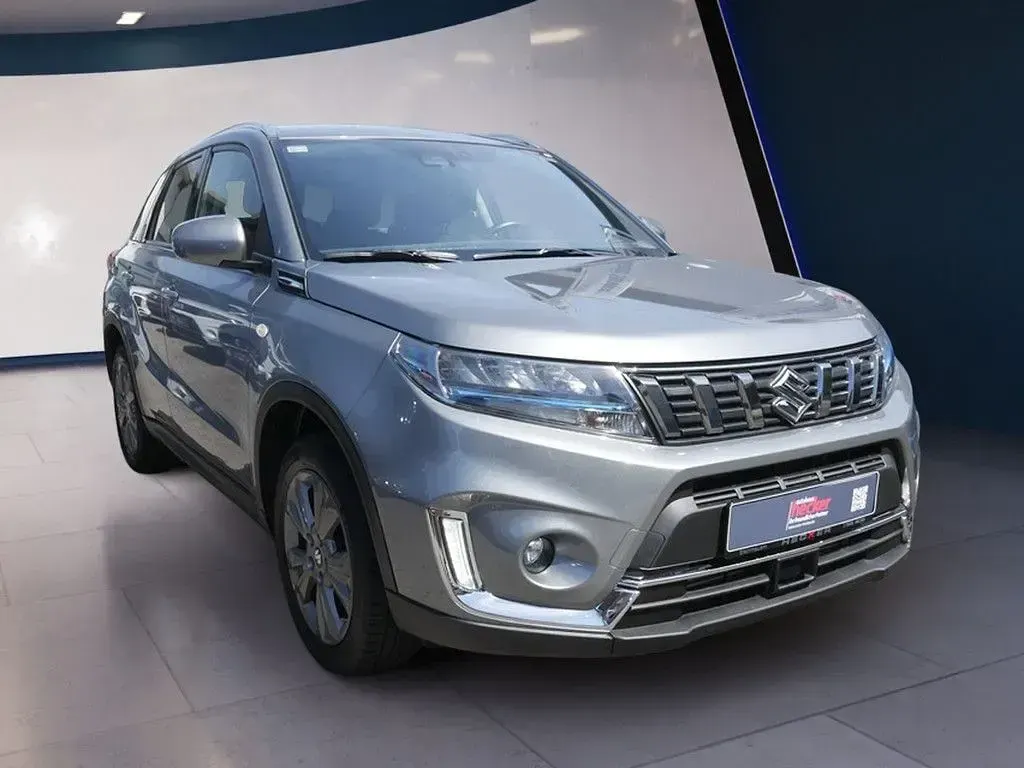 Gebraucht Suzuki Vitara Comfort 129 PS (94 kW) 2022 Grau SUV