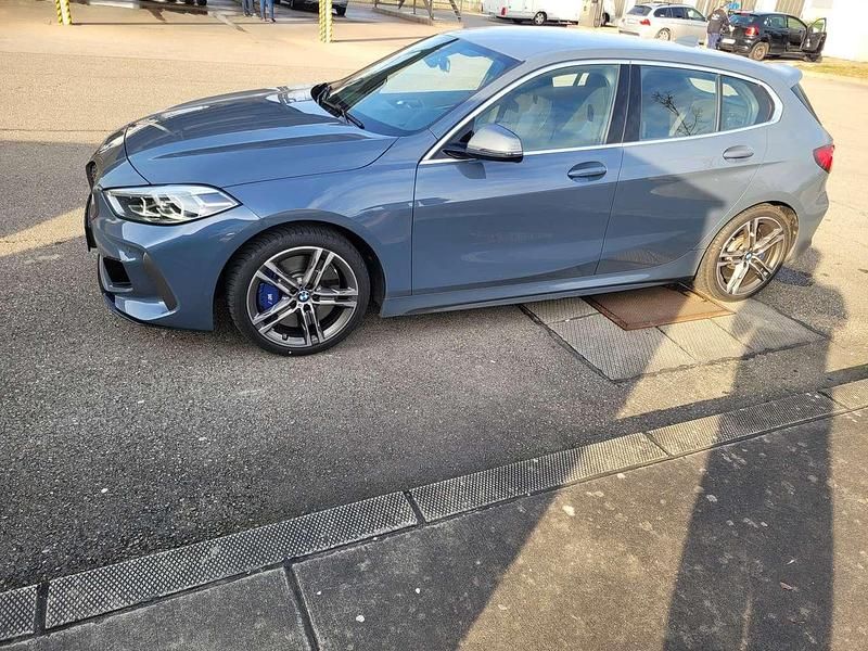 Gebraucht BMW M135 306 PS (225 kW) 2022 Blau Kleinwagen