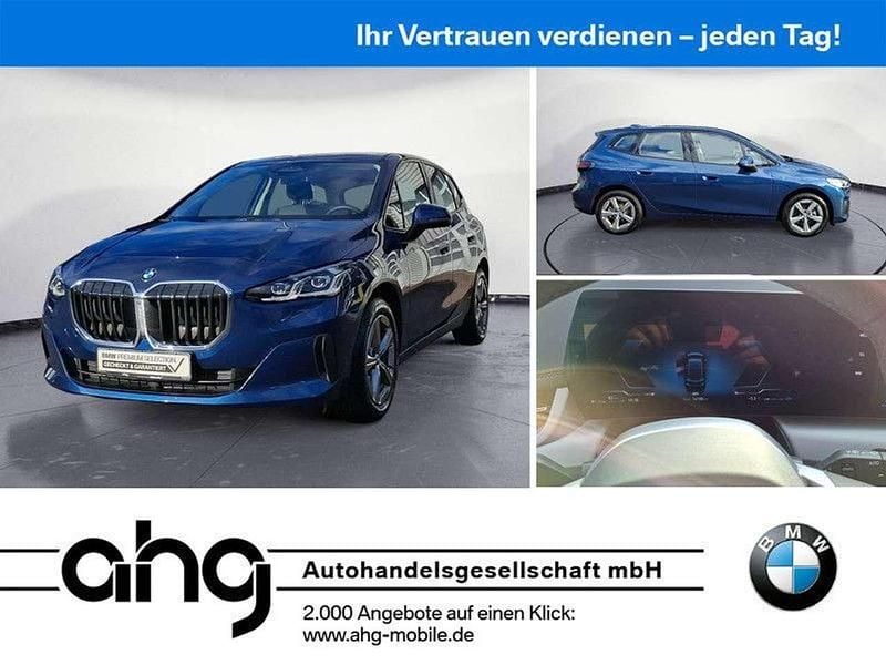 Gebraucht BMW 220 156 PS (114 kW) 2025 Phytonicblau metallic Van / Kleinbus