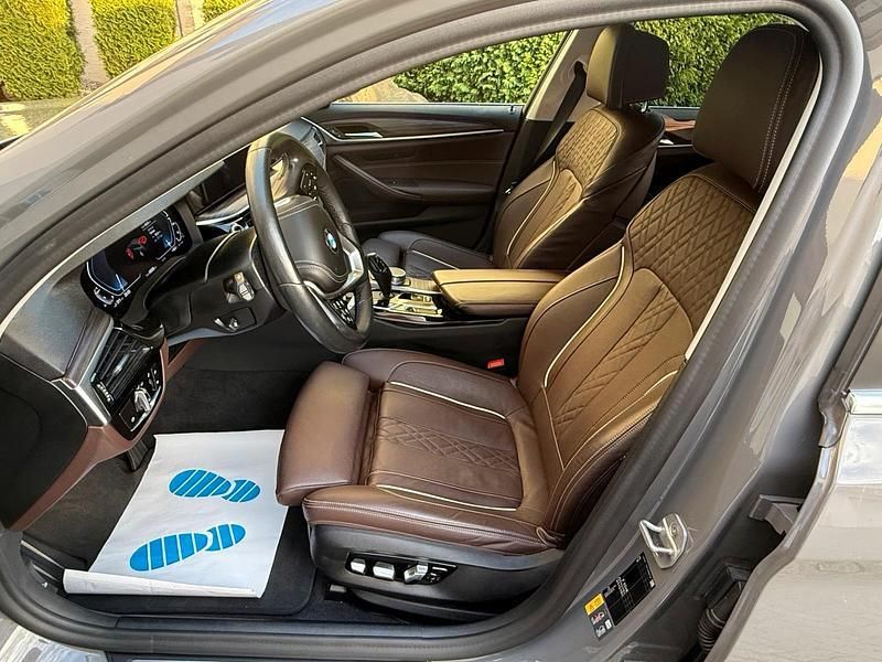Grau Gebraucht 2021 BMW 530e Kombi | 38.000 € (Etwas zu teuer) - Bild 1/4