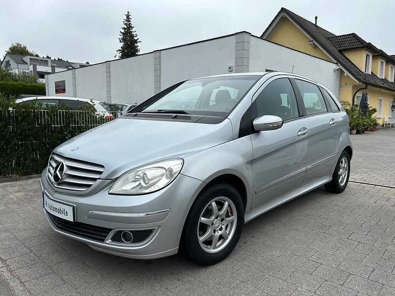 Silber Gebraucht 2005 Mercedes B170 Van / Kleinbus | 3.490 € (Fairer Preis) - Bild 1/4