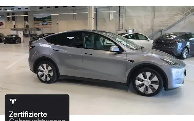Second-hand Tesla Model Y 273 kW (372 CP) 2023 Argintiu SUV