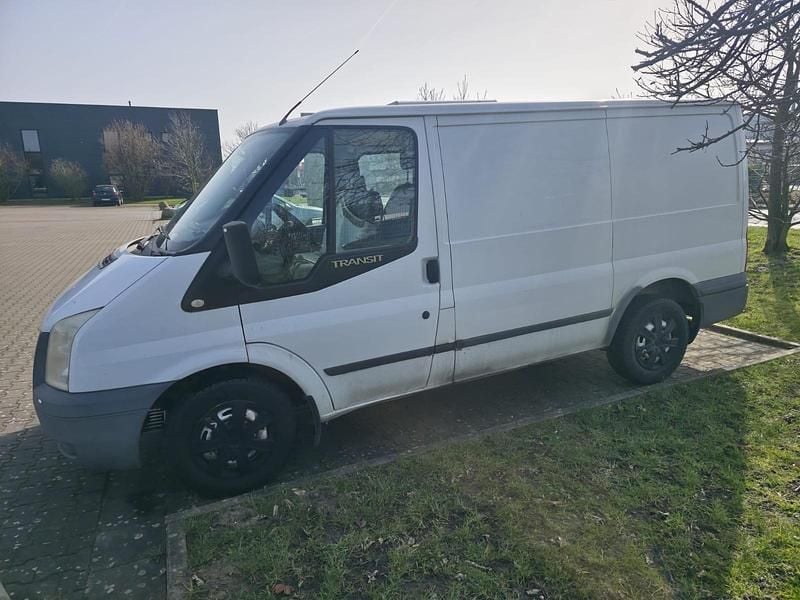 Gebraucht Ford Transit 85 PS (62 kW) 2009 Weiß Van