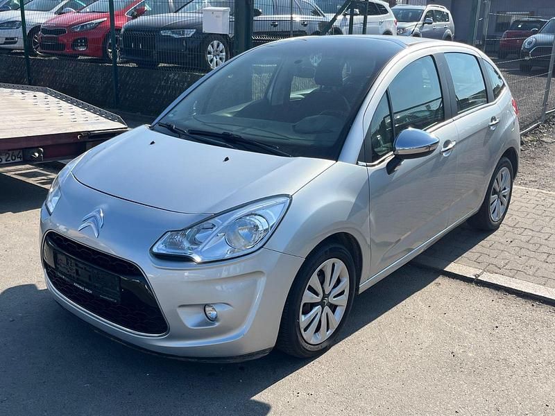 Gebraucht Citroën C3 SELECTION 73 PS (53 kW) 2012 Silber Kleinwagen