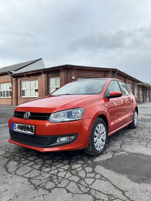 Gebraucht VW Polo Comfortline 90 PS (66 kW) 2013 Orange Kleinwagen