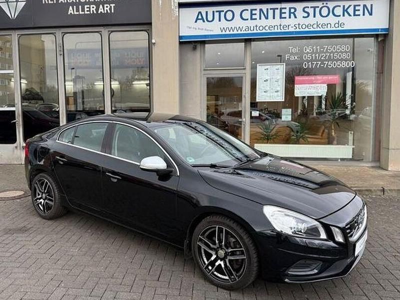 Gebraucht Volvo S60 R-Design 241 PS (177 kW) 2011 Schwarz Limousine