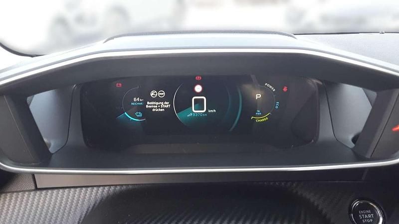 Gebraucht Peugeot e-208 Allure 100 kW (136 PS) 2021 Andere farbe Kleinwagen