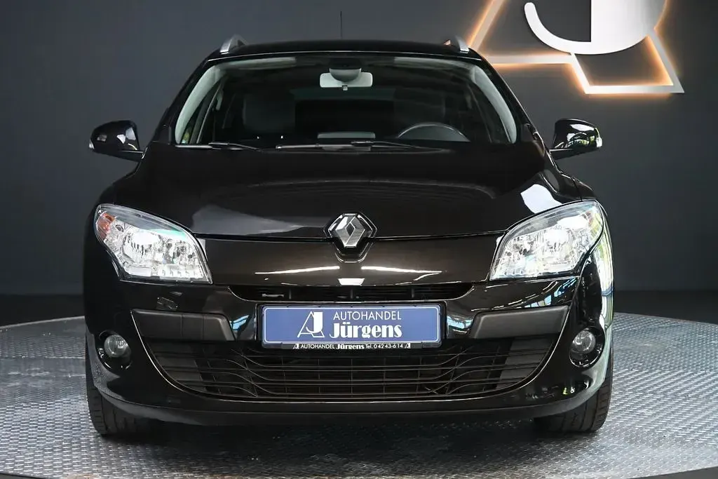 Brugt Renault Mégane III Dynamique 140 HK (102 kW) 2010 Sedan