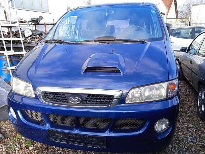 Blau Gebraucht 2005 Hyundai Trajet Van / Kleinbus | 985 € - Bild 1/4