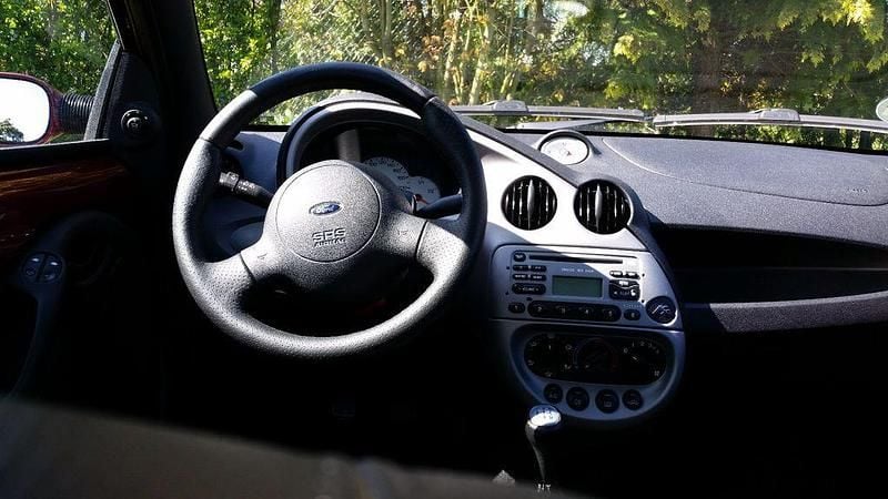 Gebraucht Ford Ka 69 PS (50 kW) 2005 Rot Kleinwagen