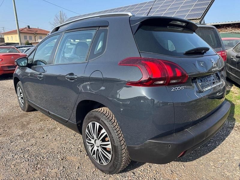 Gebraucht Peugeot 2008 Active 82 PS (60 kW) 2017 Grau SUV