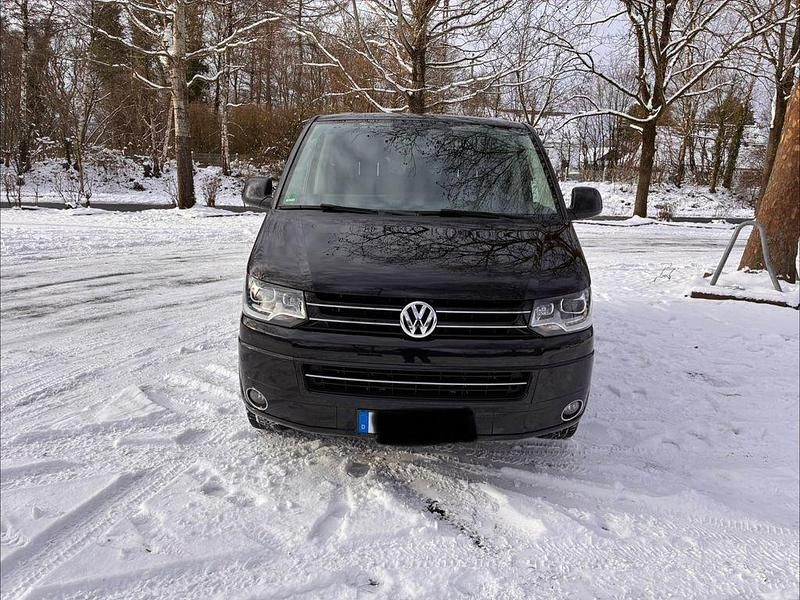 Gebraucht VW Multivan 179 PS (131 kW) 2013 Schwarz Van