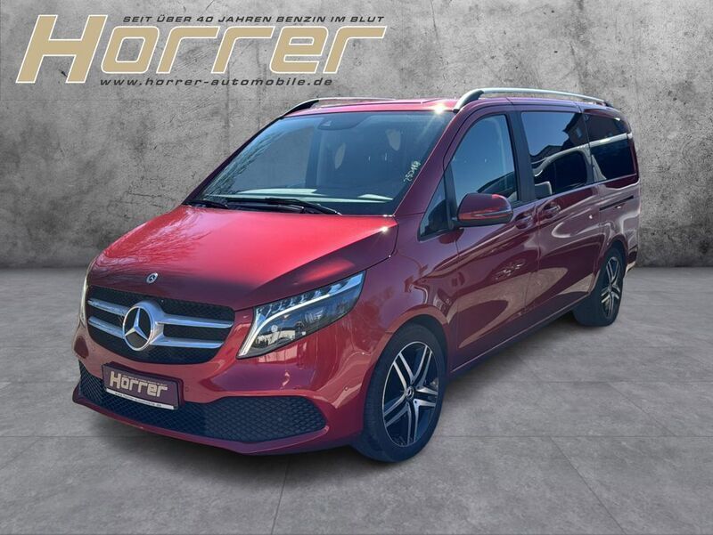 Hyazinthrot metallic Gebraucht 2023 Mercedes V220 Edition Van / Kleinbus | 53.890 € (Etwas zu teuer) - Bild 1/4