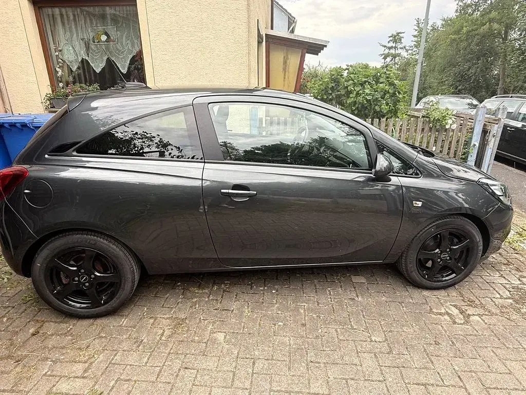 Gebraucht Opel Corsa Edition 101 PS (74 kW) 2018 Grau Kleinwagen