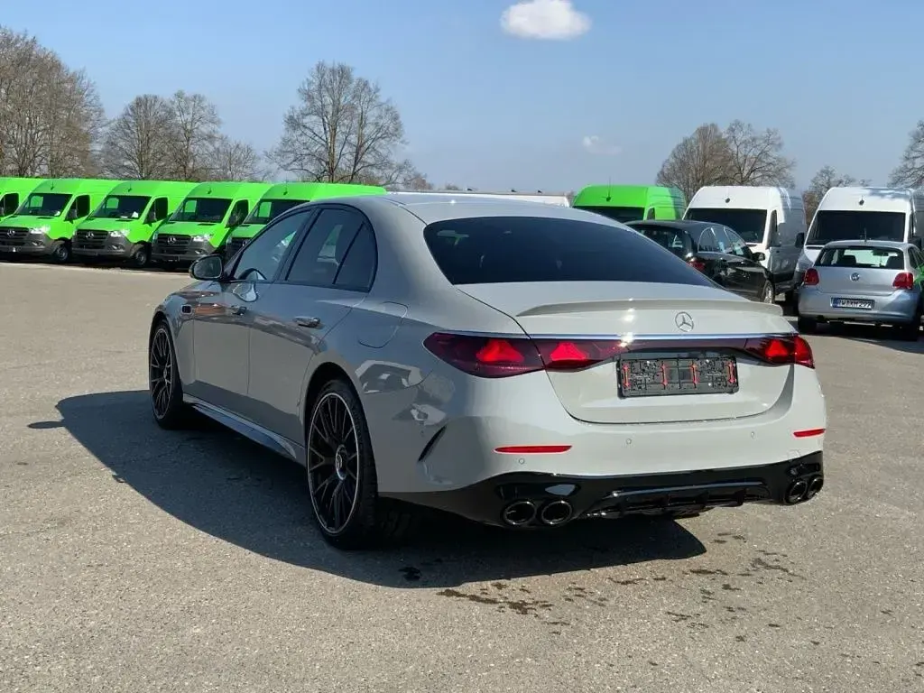 Gebraucht Mercedes E53 AMG AMG 585 PS (430 kW) 2026 Grau Limousine