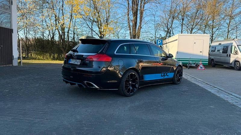 Gebraucht Opel Insignia OPC 325 PS (239 kW) 2011 Schwarz Kombi