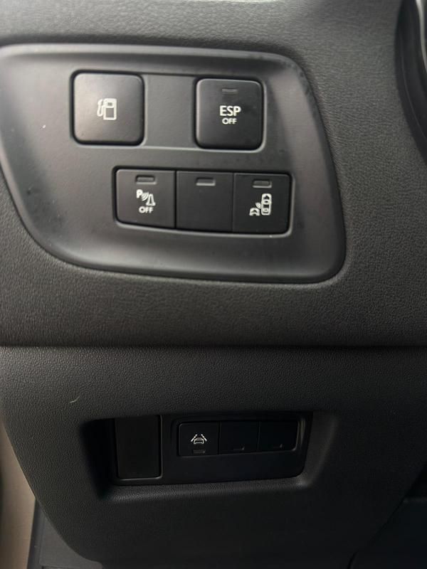 Gebraucht Citroën C4 156 PS (114 kW) 2012 Andere farben Limousine