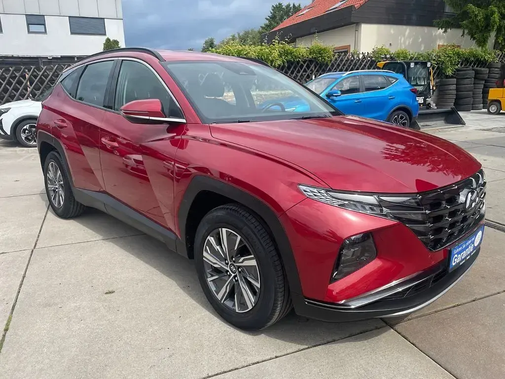 Gebraucht Hyundai Tucson 150 PS (110 kW) 2023 Rot SUV