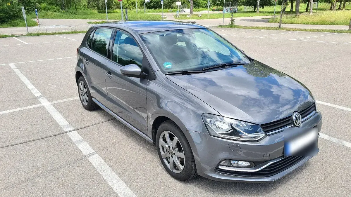 Gebraucht VW Polo Comfortline 75 PS (55 kW) 2015 Grau Kleinwagen