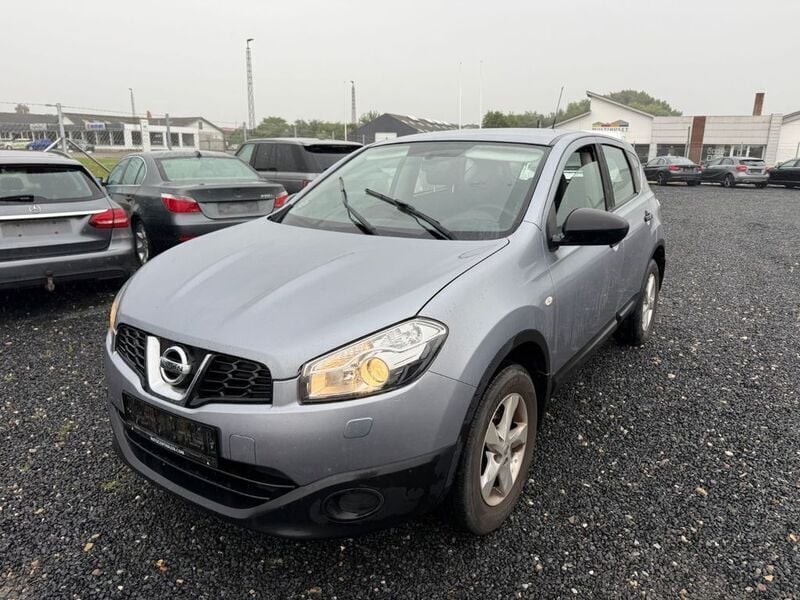 Grau Gebraucht 2013 Nissan Qashqai Visia SUV | 4.700 € (Guter Preis) - Bild 1/4