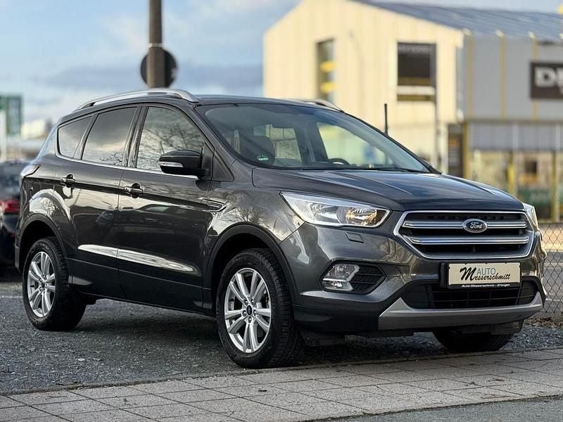 Gebraucht Ford Kuga Trend 150 PS (110 kW) 2018 Magnetic SUV