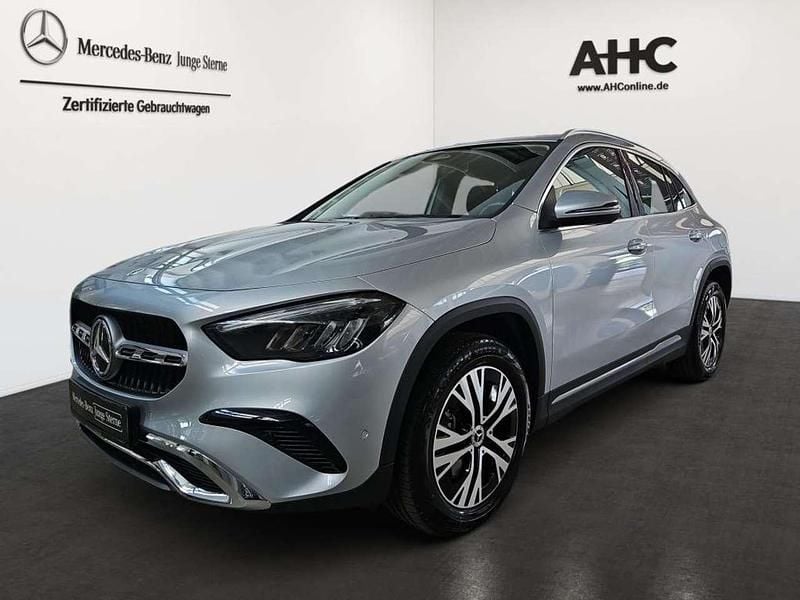 Gebraucht Mercedes GLA220 Progressive 190 PS (139 kW) 2024 Silber SUV