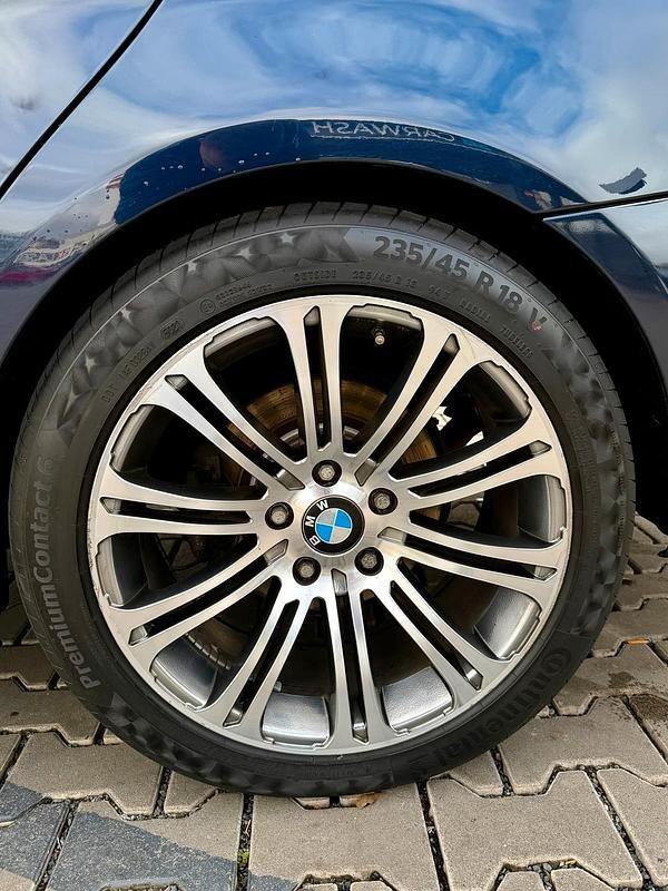 Gebraucht BMW 320 170 PS (125 kW) 2008 Blau Limousine