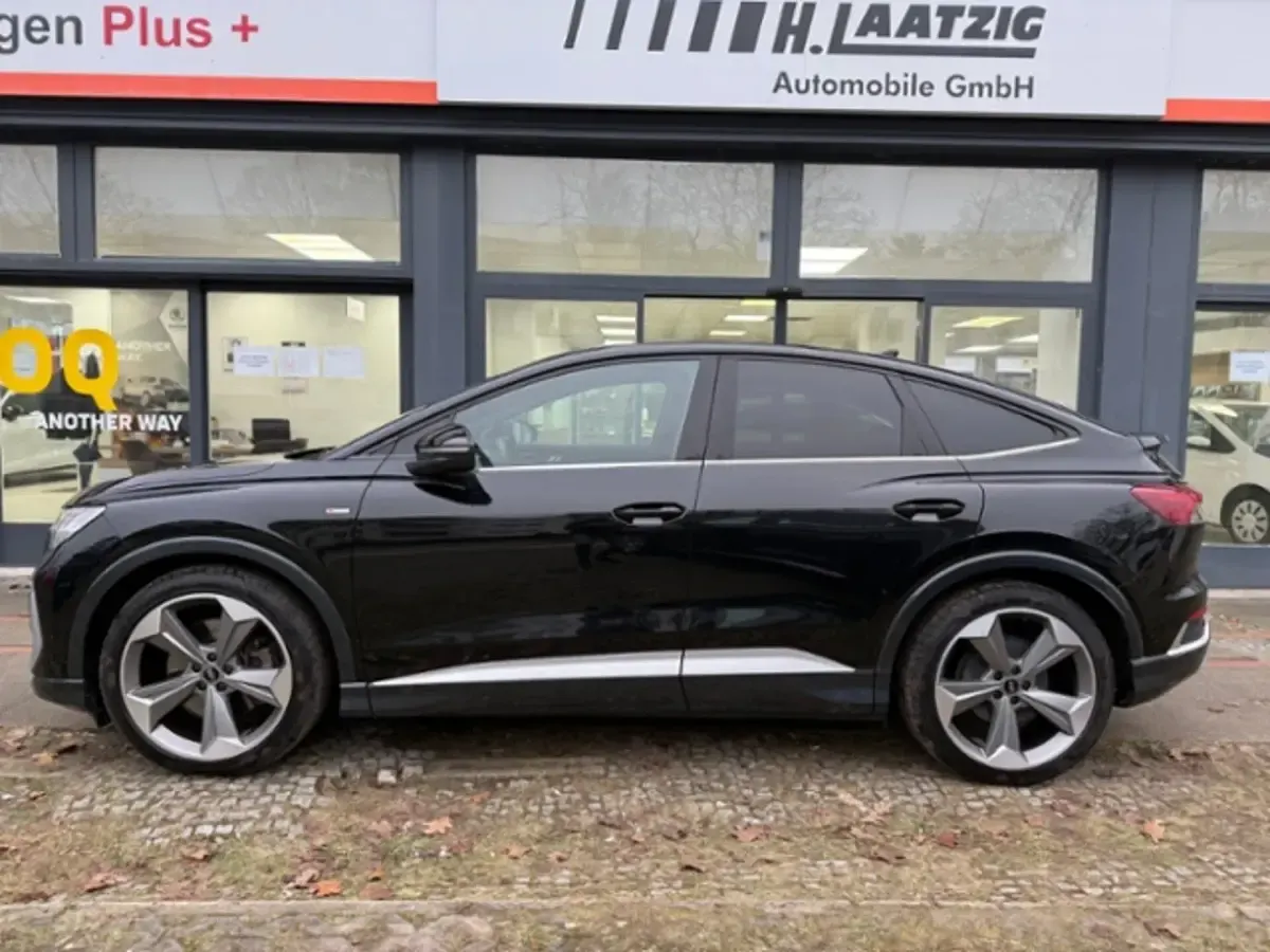 Gebraucht Audi Q4 Sportback e-tron Ambiente 219 kW (299 PS) 2021 Schwarz SUV