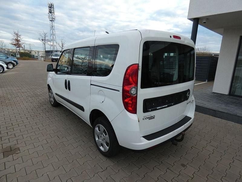 Gebraucht Opel Combo 105 PS (77 kW) 2014 Weiß Van / Kleinbus
