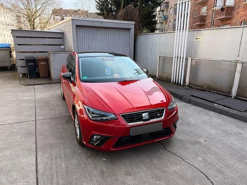 Rot Gebraucht 2018 Seat Ibiza FR Limousine | 12.000 € (Guter Preis) - Bild 1/4