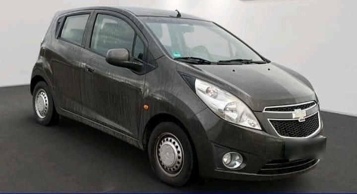 Second-hand Chevrolet Spark 65 CP (47 kW) 2011 Maro Hatchback