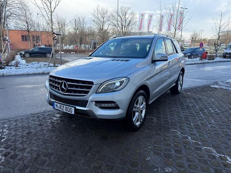 Gebraucht Mercedes ML350 258 PS (189 kW) 2012 Silber SUV