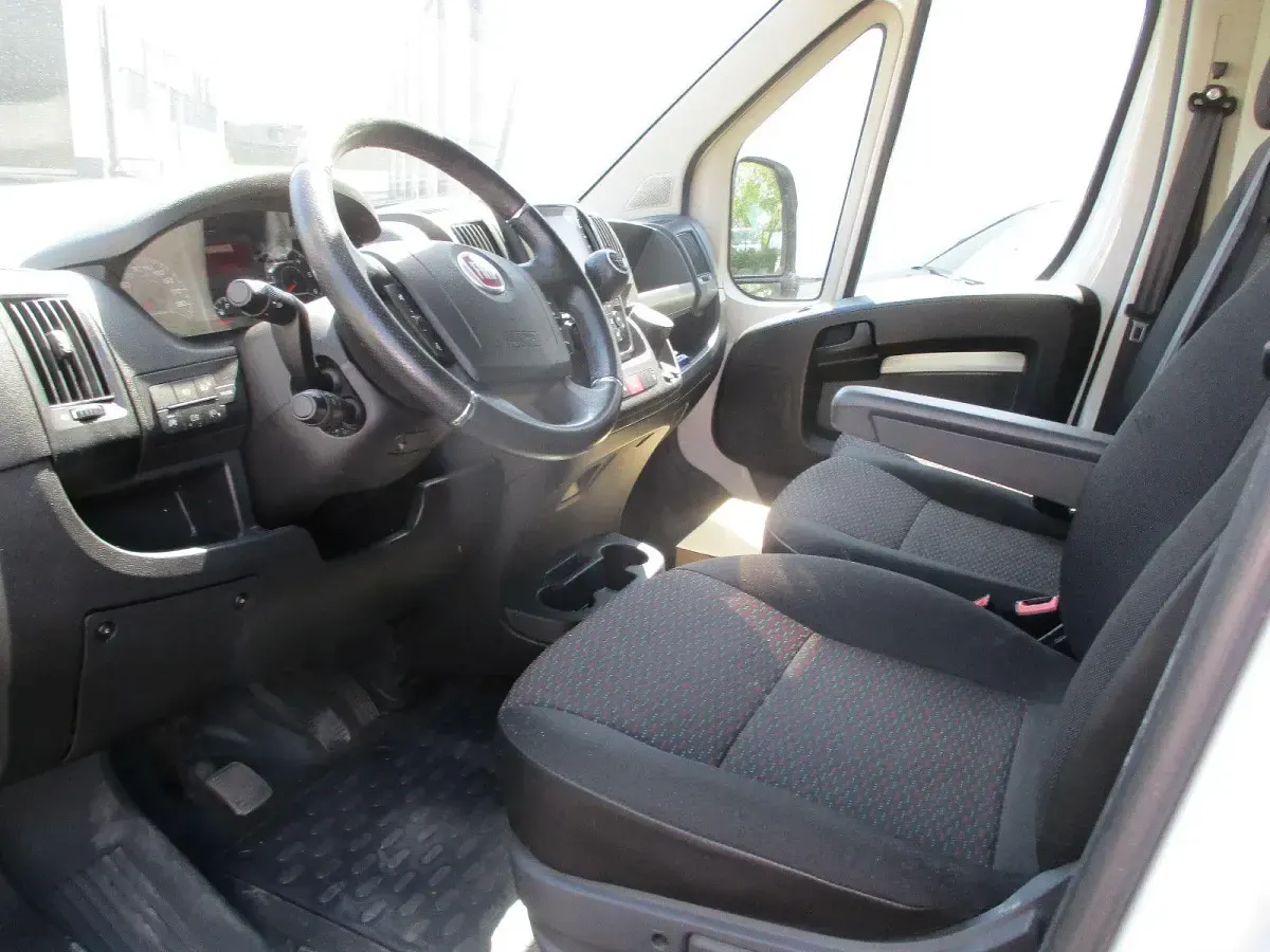 Gebraucht Fiat Ducato 140 PS (102 kW) 2023 Weiß Van
