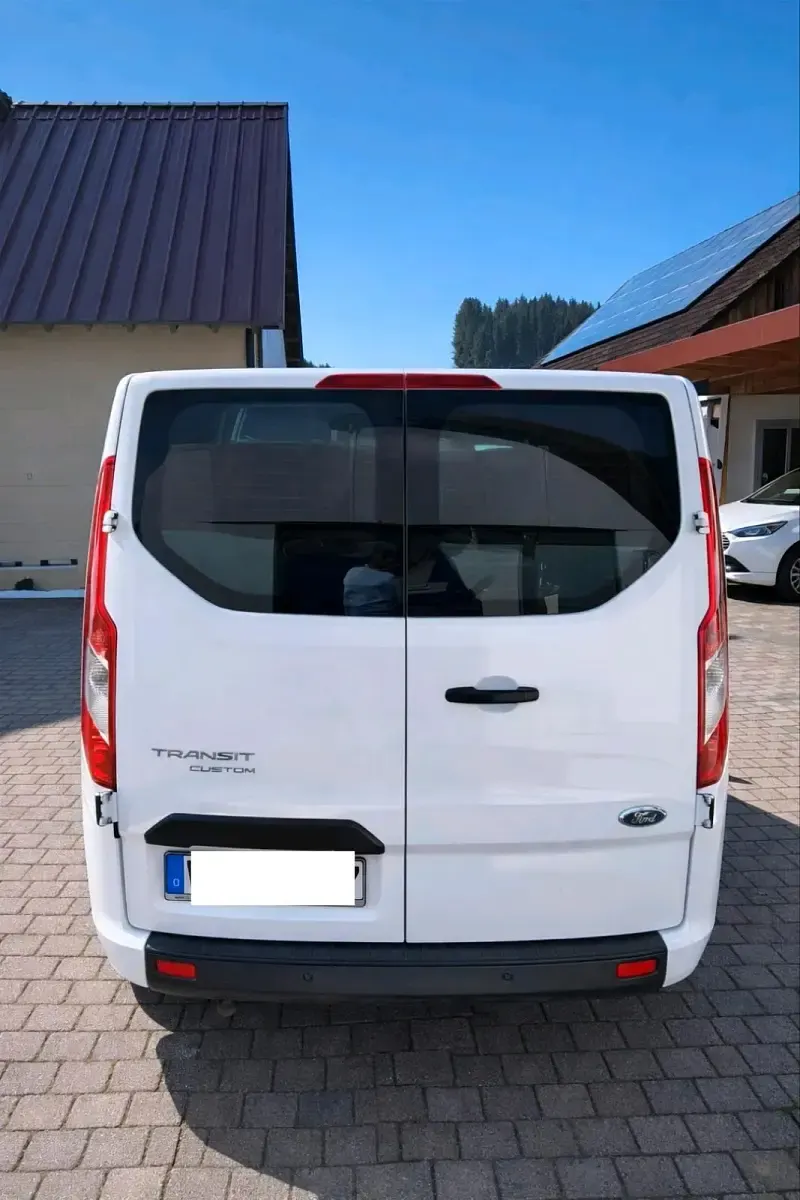 Gebraucht Ford Transit 105 PS (77 kW) 2017 Weiß Van / Kleinbus