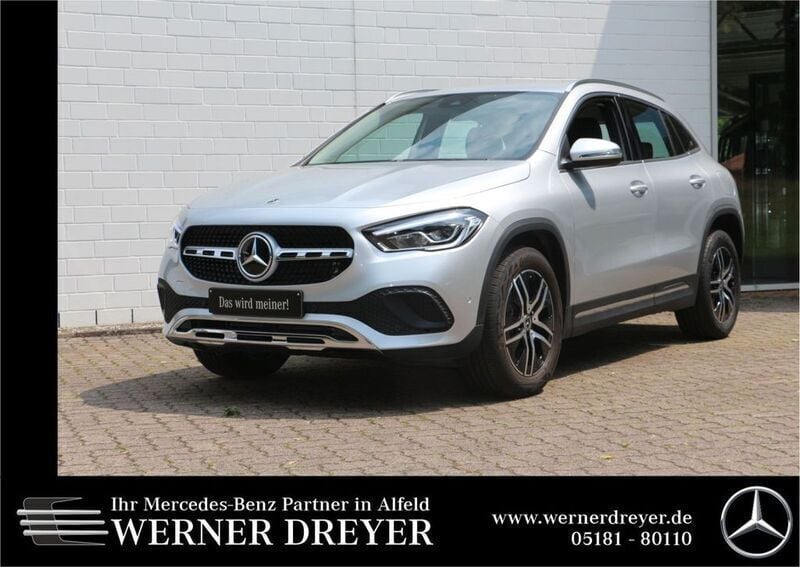 Silber Gebraucht 2022 Mercedes GLA180 Progressive SUV | 29.950 € (Guter Preis) - Bild 1/4