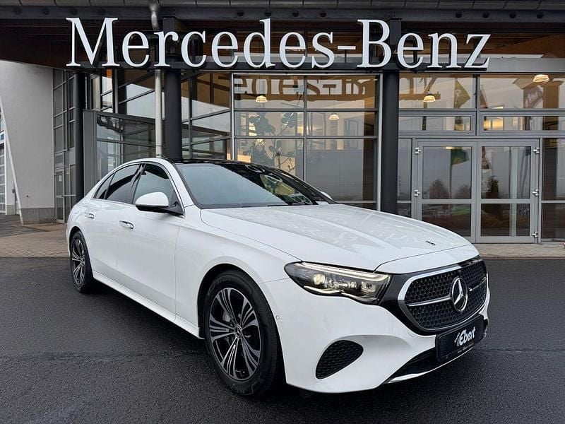 Gebraucht Mercedes E450 Avantgarde 381 PS (280 kW) 2024 Weiß Limousine