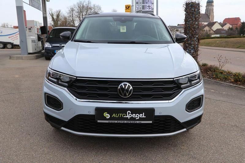 Gebraucht VW T-Roc Active 150 PS (110 kW) 2022 White silver metallic SUV